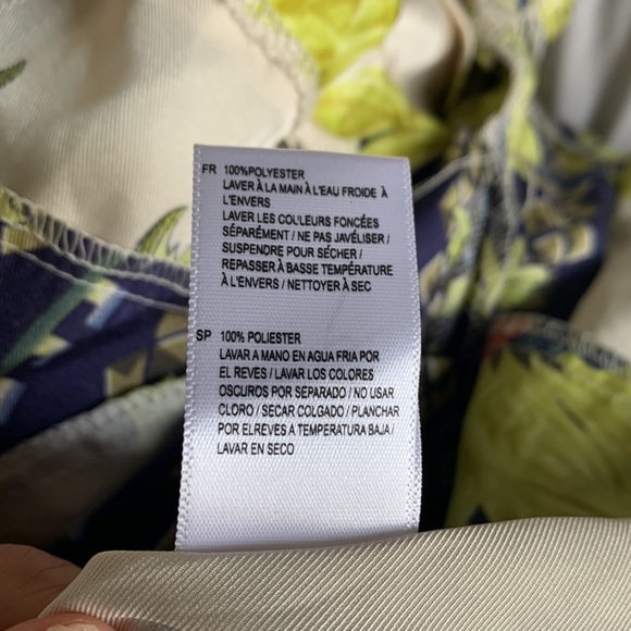 NWT Print satiny shorts - Picture 10 of 14